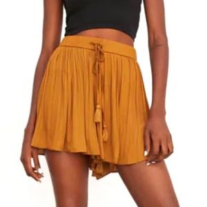 ZARA | Pleated Shorts
